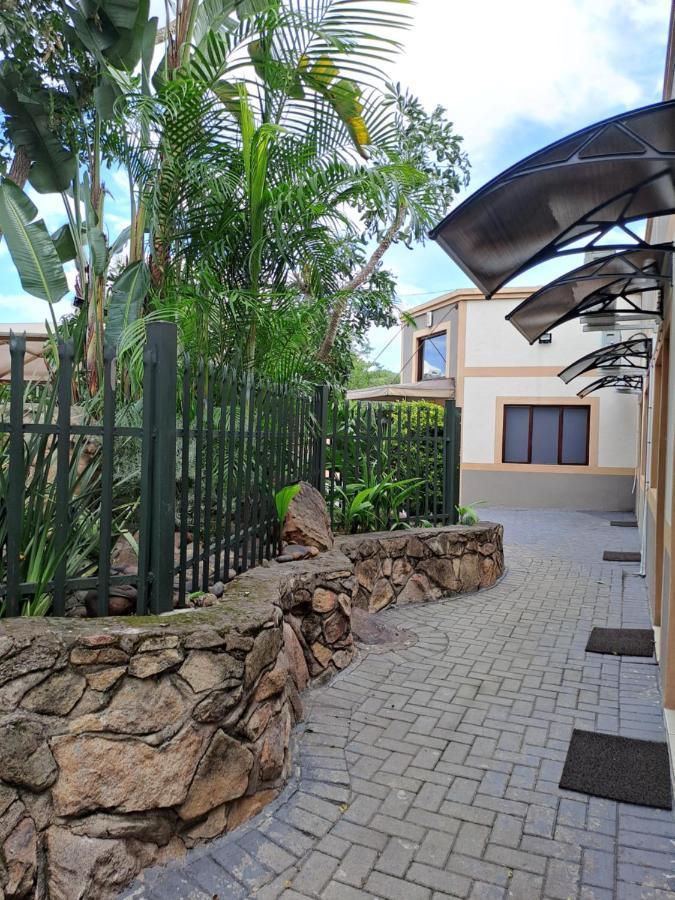 Amigos Bed & Breakfast - No Loadshedding Mbombela Kültér fotó