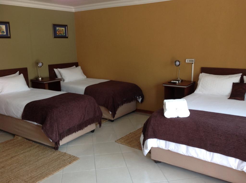 Amigos Bed & Breakfast - No Loadshedding Mbombela Szoba fotó